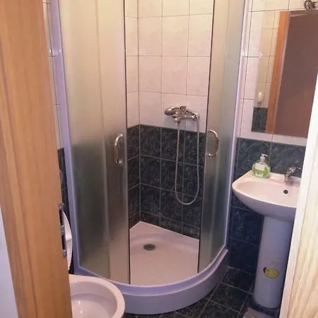 Ostanak kod kuće Sofia *